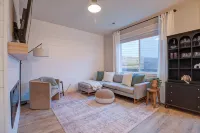 Darby House, centrally located wine country escape