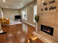 Lovely 3-bedroom house in downtown Kansas City with WiFi, AC and so much more