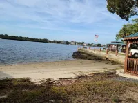 Centrally located quiet neighborhood, private pool, near restaurants & parks