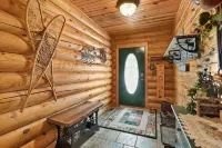 Tranquil Lakefront Log Cabin with Breathtaking Views.