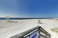 < 10 min. to beach, trails & The WHARFdog friendly)