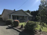 Beautiful 3 bed 2 bath house 2mi from ferry to downtown Seattle