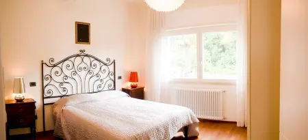 Villa Sara near the Tuscan cities of art and the beautiful beaches in Versilia