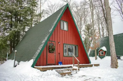 Cozy 3-bedroom cabin near beautiful Harbor Springs Hotels near Menonaqua Woods Nature Preserve