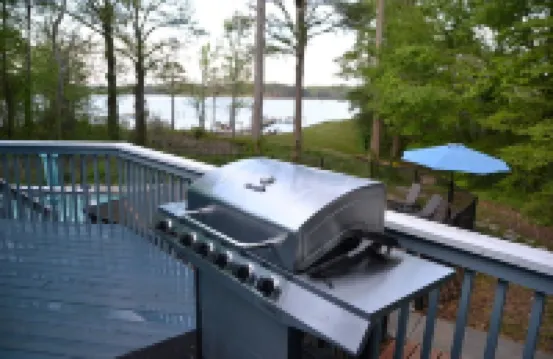 Waterfront Retreat w/ Pool, Hot Tub, Dock & Sand Beach. Relax & Enjoy the Rivah!