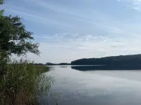 FeWo "Lütt am See" - In the Mecklenburgische Schweiz Nature Park, directly on the lake. Hotels in Lalendorf