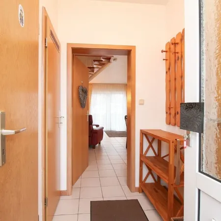 Semi-detached house with garden in a quiet side street in Norddeich