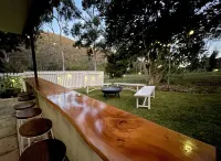 Somerset Dam Retreat - Relax & unwind. Sleeps 10 Hotels in Esk