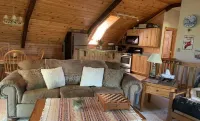 Enjoy the county life with great views and a very peaceful setting.
