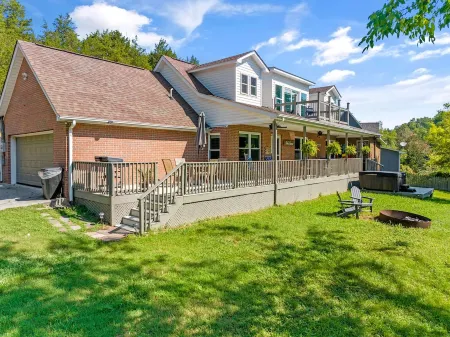 Relax with family and friends at this beautiful house on Douglas Lake.