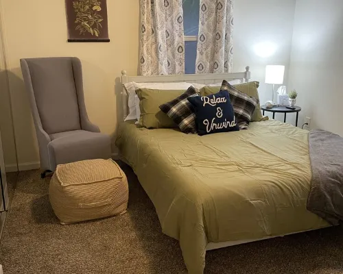Cozy home close to historic Washburne District, Hospital, Autzen Stadium! Hotels in Springfield