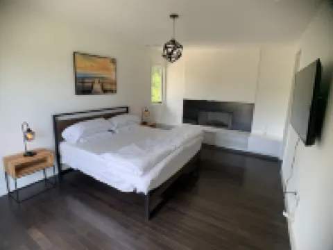 Treetop Modern Oasis Lakeway