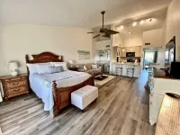 Steps to private beach in Gated Sawgrass Community! Renovated Condo. Hotels in Sawgrass