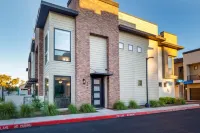 Heritage District Oasis, 300 steps from downtown Gilbert amenities. -Lot 8 Các khách sạn gần McQueen District Park