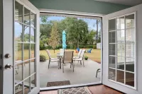 Southern Belle - Close to Parris Island for Marine Graduations!