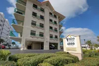 Family Friendly Condo: Building is DIRECTLY on Gulf!