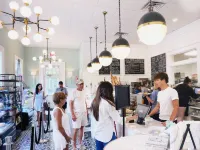 Craigville Beach Uber Relaxing Cape Cod Beach House w/ Beach Pass & Central Air