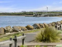 Charming Riverside Unit in Paradise FREE Wi-Fi - 2-Star