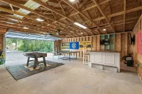 Spacious & Cozy near Downtown ~ HotTub ~ Game Room
