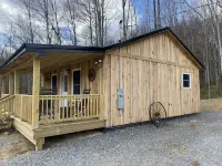 Mountain Meadow Cabin with Hot Tub, Beautiful View, WiFi!, Secluded and Peaceful Hotels in Upshur County