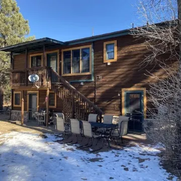 On The River, Hot Tub, Walk to Town #6002