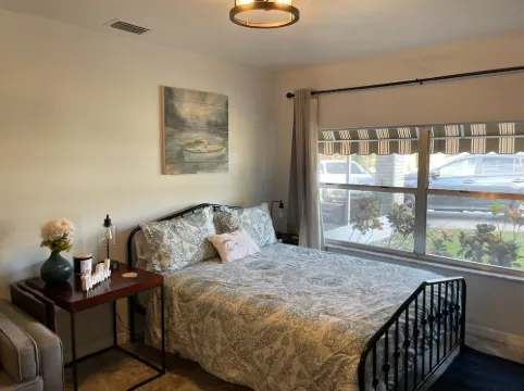 Cozy Studio, near Raymond James Stadium