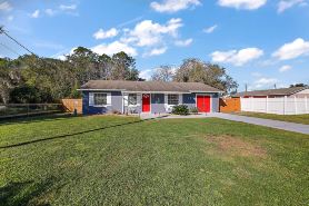 Sunny Getaway: Easy Access to Orlando & the Shore!