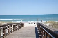 "Seadar" Cottage - A Mid-Century Beach Cutie!