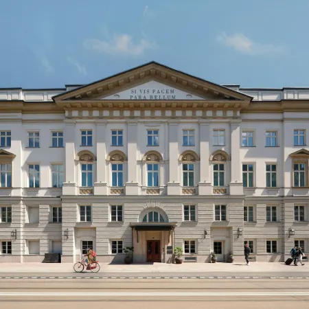 Stradom House, Autograph Collection