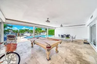 Heated Pool & Waterfront! Kayaks + Pool Table!