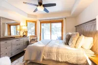 Ski-In, Ski-Out ★Pool ★HotTub ★Tennis ★Exclusive Golf Course ★Trails steps away Hotels near Stone Creek