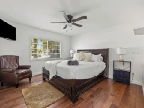Coastal Home Near UCSB & Airport + Hot Tub, King Beds, Fast Wifi, Sleeps 6 Hotels in Goleta