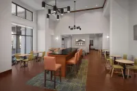 햄프턴 인 & 스위트 린치버그 - 조식 운영