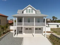 "Just Beachy" ~ Luxurious Beach Home w/Pool/Spa!