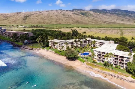 OCEANFRONT - TWO OCEANVIEW  bedrooms - 20 feet from water - Kanai a Nalu 401
