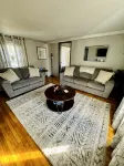 Luxury Retreat! Large 3 bedroom upstairs townhouse!Suny Potsdam in the backyard!