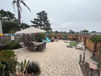 Charming Coastal Getaway!3 Bed 2 Bath with 3 Private Yards. Clean. Dog Friendly.