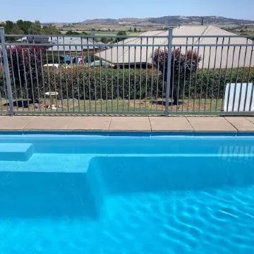 Luxury retreat overlooking Mt Panorama and Bathurst semi-rural surrounds