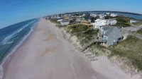 Amazing beach front 4 bedroom house Dog friendly children welcome gated  deck Hotels in North Topsail Beach
