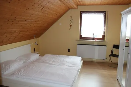 Holiday house in Mützenich - close proximity to the Eifelsteig and the RAVEL route