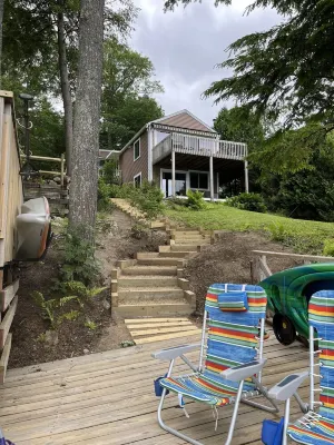 Half Moon Lake, Barnstead, NH vacation house on water front with firepit