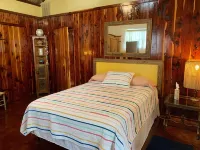 Hudson Bend Casa at Lake Travis Owned by famous chef Hotels in Hudson Bend