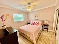 Two Bedroom Retreat Near Deerfield Beach Pier