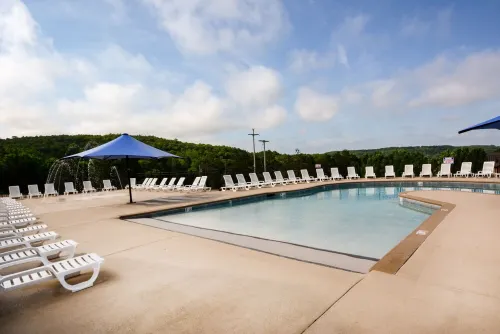 ELITE Escape w/POOL&SplashPad  BackYard OASIS,  HotTub, Garage & Lake View