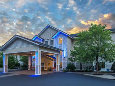 Holiday Inn Express & Suites BRATTLEBORO by IHG