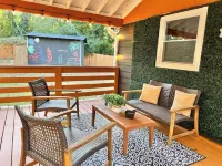 Woodstock Charm- 2 Min to Downtown Woodstock & Pet Friendly!