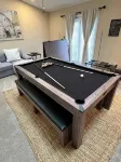 Family Fun! Games, 1G Fast WiFi, 1 King, 2 Queens, & Sofabed, Sleeps 8 in Rogers