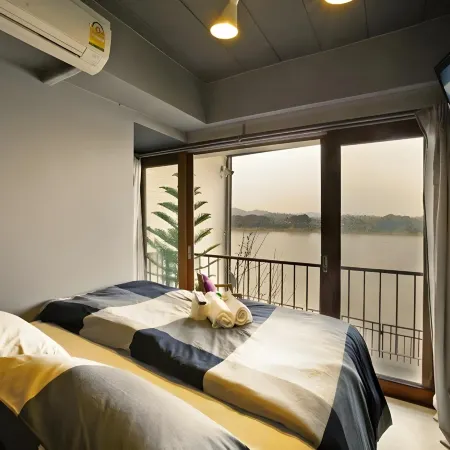 Chic Chiangkhan Hotel