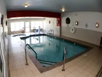 Holiday Inn Express & Suites INDIANAPOLIS NORTH - CARMEL by IHG - プール