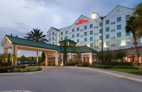 希爾頓花園旅館-棕櫚海岸鎮中心